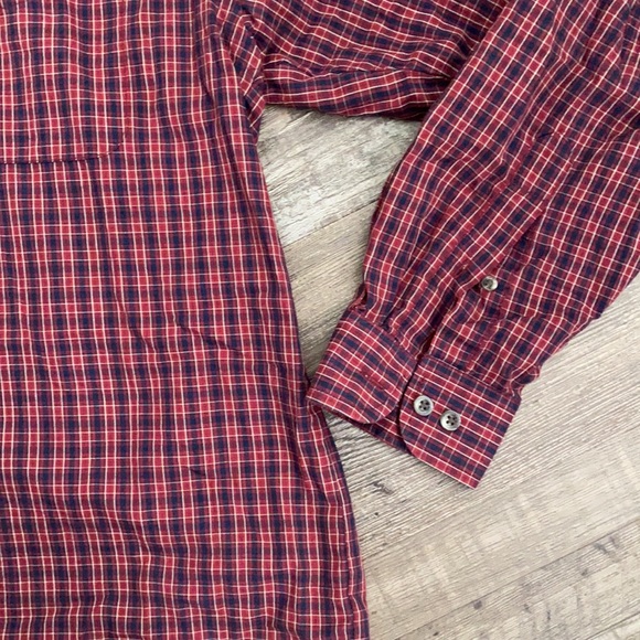 Arrow • Wrinkle Free Button Down - Picture 2 of 4